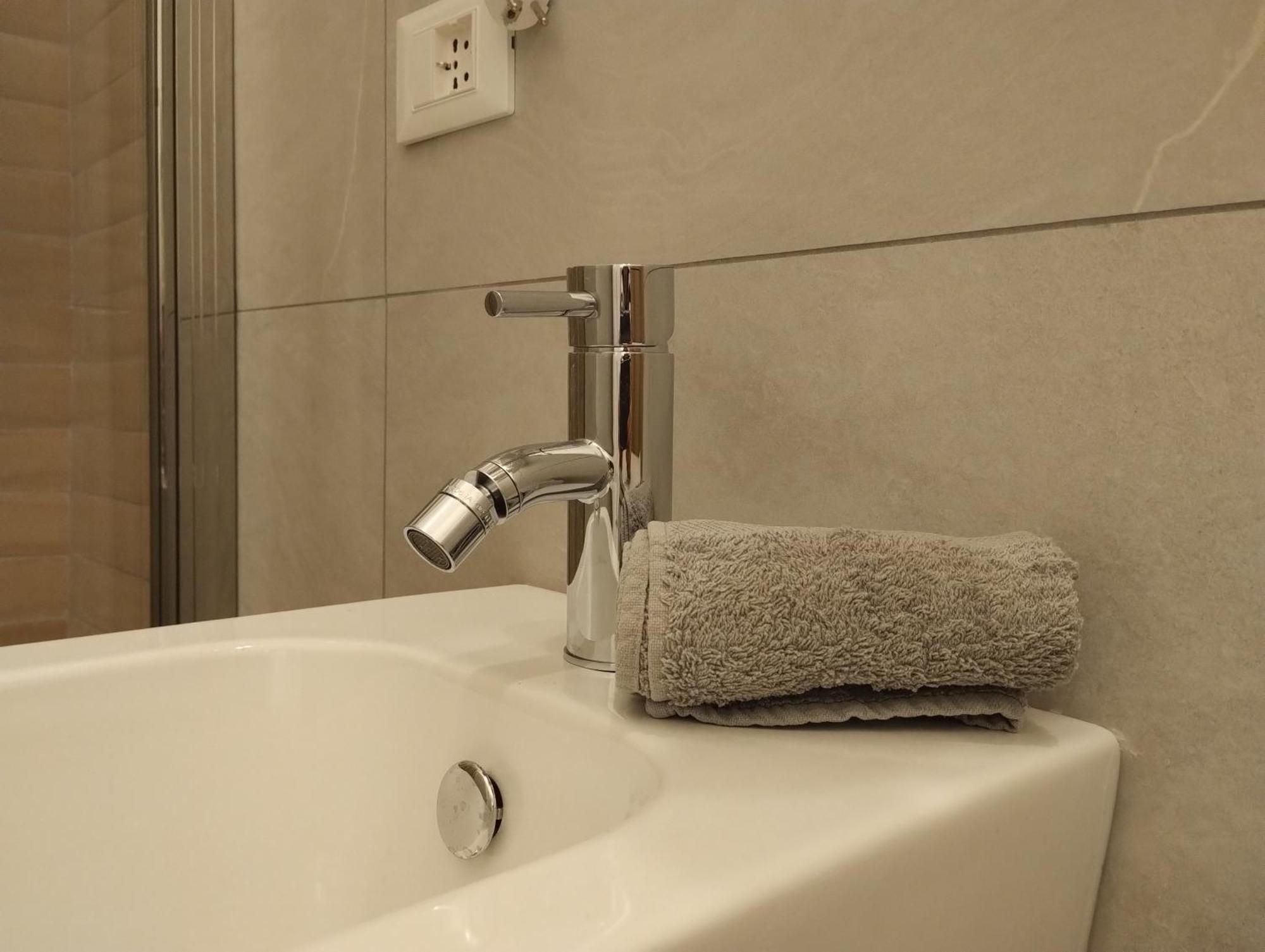 Casa Linda Sul Naviglio Apartment Milan Bagian luar foto